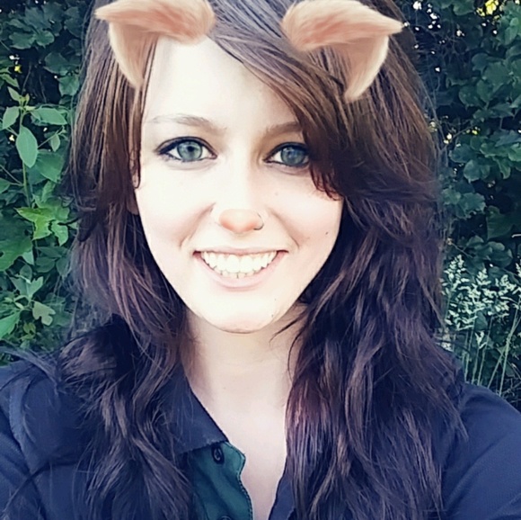 Meet your Posher, Caley - Picture 1 of 1